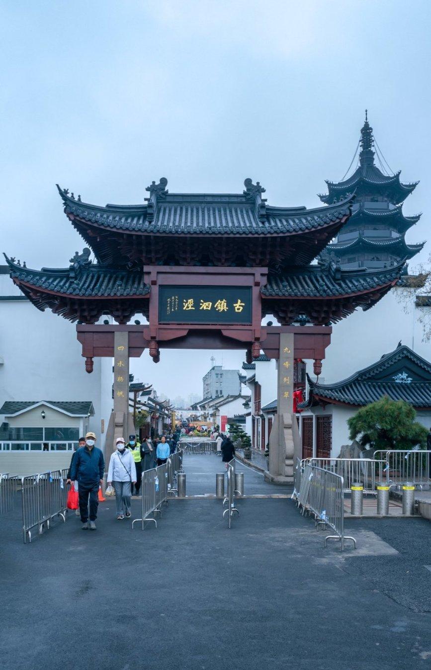 博主：泽卡昨天离开海口，大概7天左右消肿后接受核磁检查
